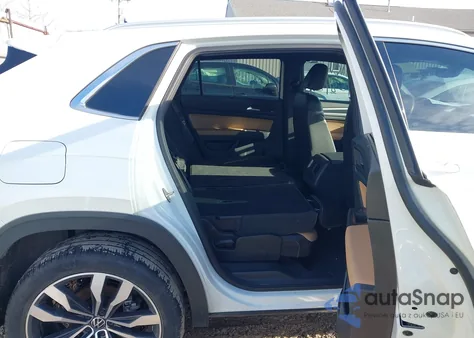 2022 Volkswagen Atlas Cross Sport 3.6L V6 Sel Premium R-Line z USA, uszkodzony, nr VIN 1V2FE2CA3NC205960